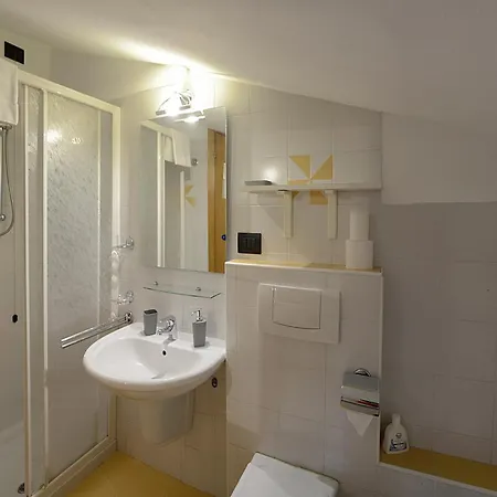 Darsena 7 - Fronte - Vacanze Sul Serio Apartment *
